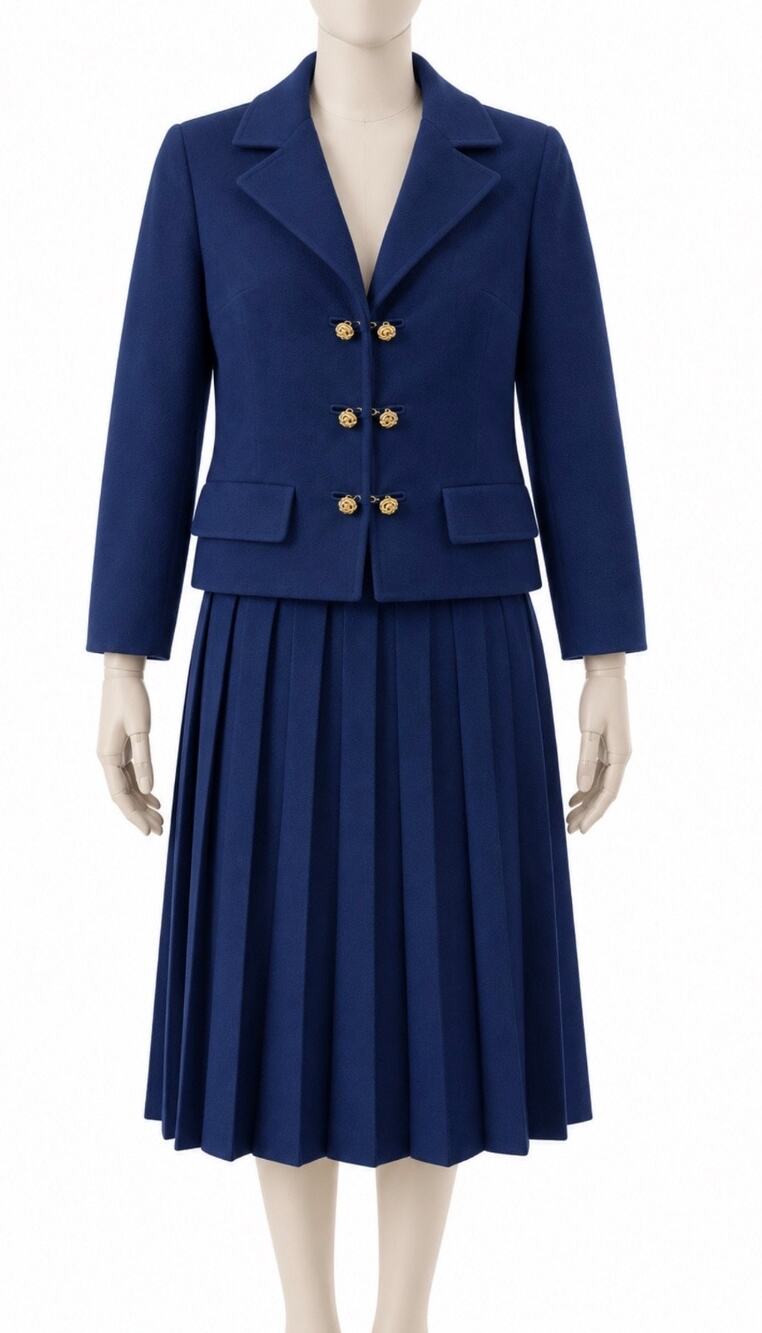 Vintage 1960s 70s Butte Knit Navy Blue 2pc Skirt Suit Pleats Mod Polyester Small